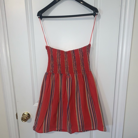 Roxy strapless dress! Medium - Picture 3 of 4